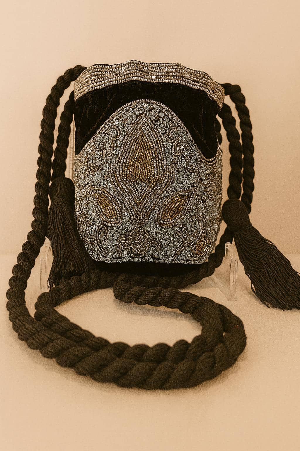 Tory Pouch Velvet