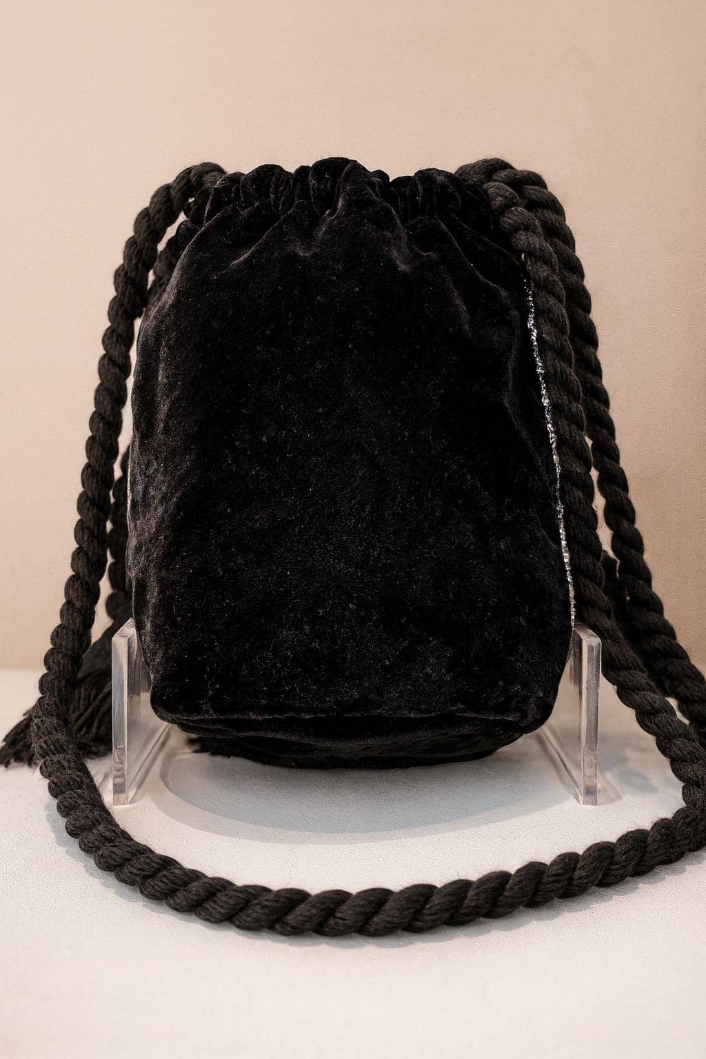 Tory Pouch Velvet